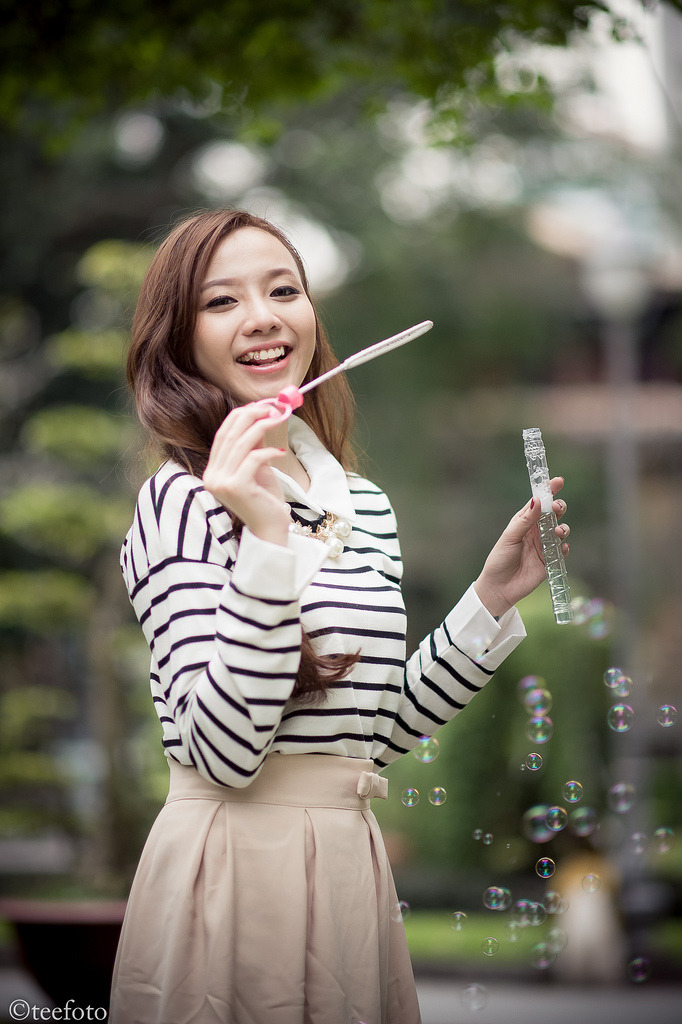 女女舌吻互吃奶摸下边